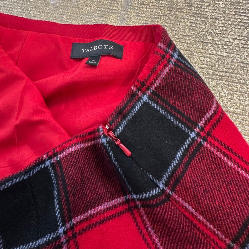 TALBOTS Red & Black Buffalo Check Tartan Plaid Wool Blend Wrap Skirt | 8 - Picture 5 of 8